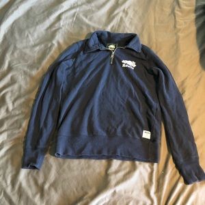 Small blue roots sweater